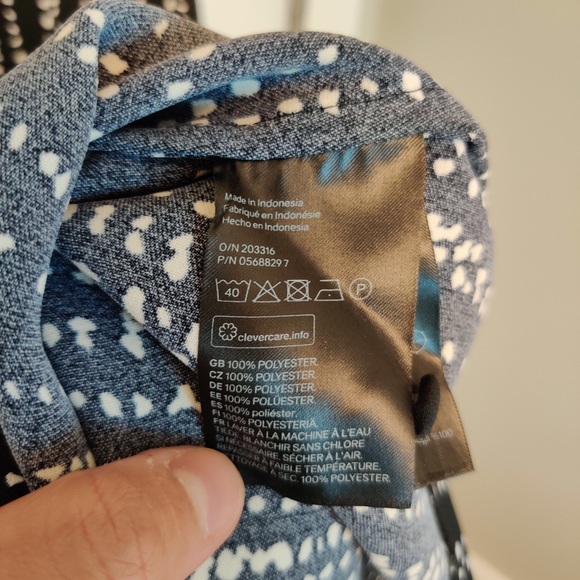 H&M black and white sheath dress, size 6 - Picture 4 of 4